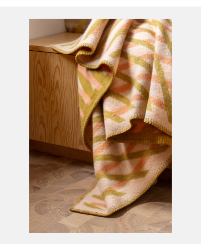 Røros Tweed Bislett Throw - Peach & Pistachio - Hallgeir Homstvedt